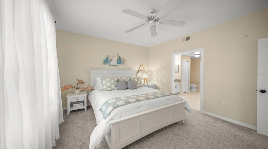 Sarasota, Florida 34238, 2 Bedroom Bedrooms, ,2 Bathroombathrooms,Residential,For Sale,Central Sarasota,0,Mfra4702464