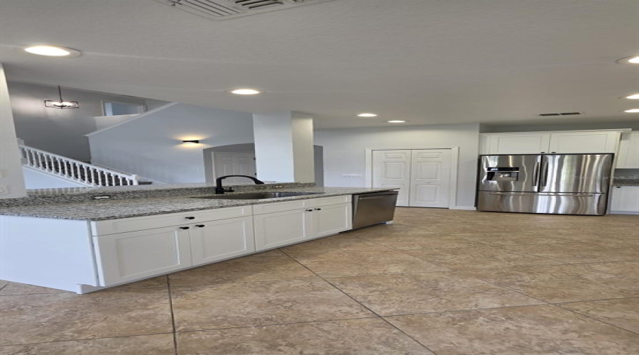 Orlando, Florida 32828, 4 Bedroom Bedrooms, ,2 Bathroombathrooms,Residential,For Sale,Phoenix,0,Mfrs5156192