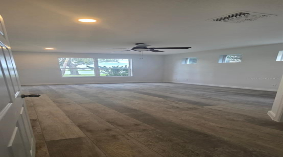 Orlando, Florida 32828, 4 Bedroom Bedrooms, ,2 Bathroombathrooms,Residential,For Sale,Phoenix,0,Mfrs5156192