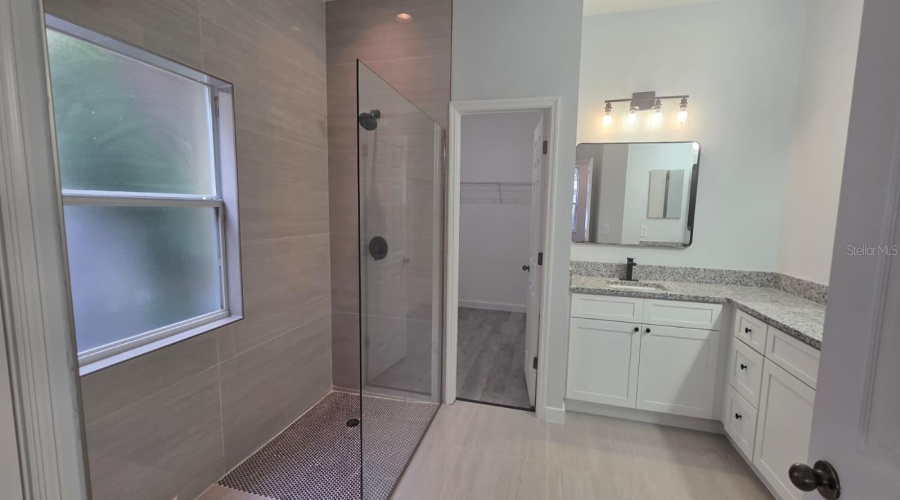 Orlando, Florida 32828, 4 Bedroom Bedrooms, ,2 Bathroombathrooms,Residential,For Sale,Phoenix,0,Mfrs5156192