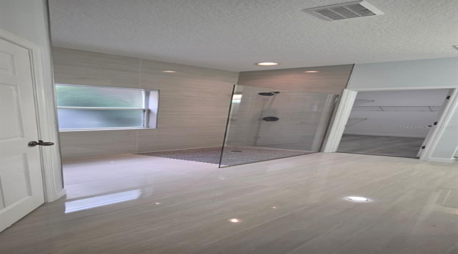 Orlando, Florida 32828, 4 Bedroom Bedrooms, ,2 Bathroombathrooms,Residential,For Sale,Phoenix,0,Mfrs5156192