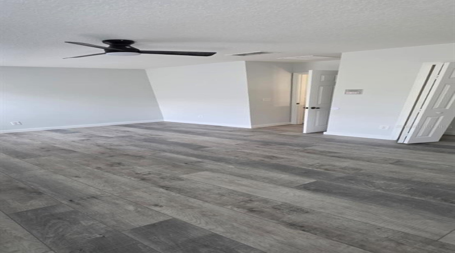 Orlando, Florida 32828, 4 Bedroom Bedrooms, ,2 Bathroombathrooms,Residential,For Sale,Phoenix,0,Mfrs5156192