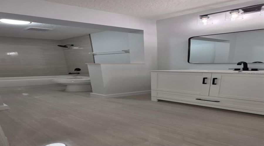 Orlando, Florida 32828, 4 Bedroom Bedrooms, ,2 Bathroombathrooms,Residential,For Sale,Phoenix,0,Mfrs5156192