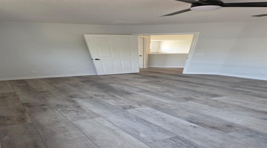 Orlando, Florida 32828, 4 Bedroom Bedrooms, ,2 Bathroombathrooms,Residential,For Sale,Phoenix,0,Mfrs5156192