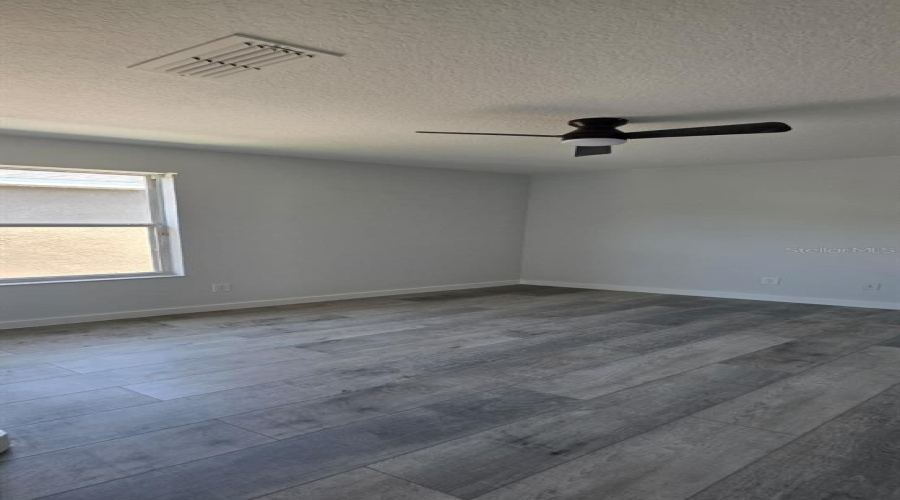 Orlando, Florida 32828, 4 Bedroom Bedrooms, ,2 Bathroombathrooms,Residential,For Sale,Phoenix,0,Mfrs5156192