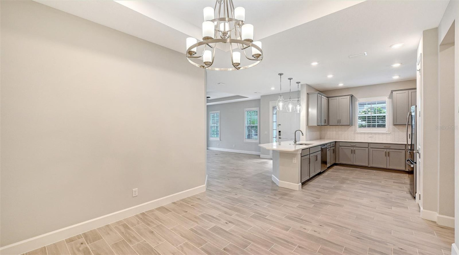 Bradenton, Florida 34203, 2 Bedroom Bedrooms, ,2 Bathroombathrooms,Residential,For Sale,Mesa,0,Mfra4702373