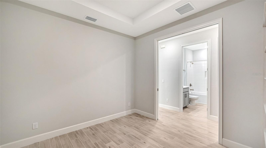 Bradenton, Florida 34203, 2 Bedroom Bedrooms, ,2 Bathroombathrooms,Residential,For Sale,Mesa,0,Mfra4702373
