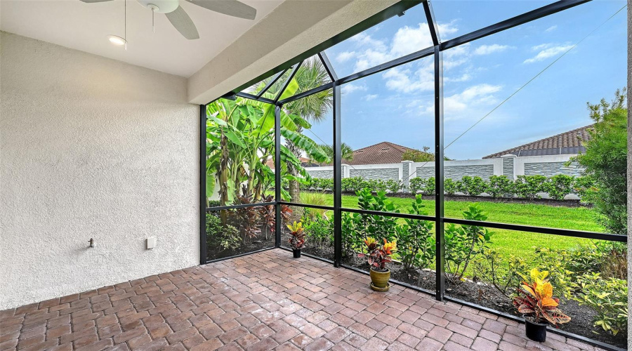 Bradenton, Florida 34203, 2 Bedroom Bedrooms, ,2 Bathroombathrooms,Residential,For Sale,Mesa,0,Mfra4702373