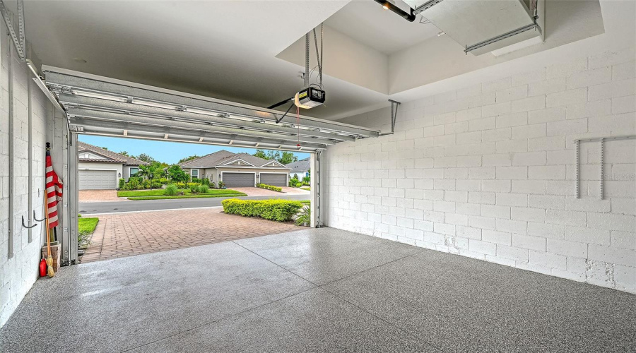 Bradenton, Florida 34203, 2 Bedroom Bedrooms, ,2 Bathroombathrooms,Residential,For Sale,Mesa,0,Mfra4702373