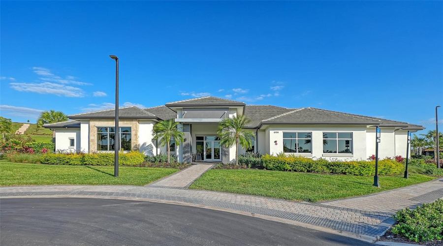 Bradenton, Florida 34203, 2 Bedroom Bedrooms, ,2 Bathroombathrooms,Residential,For Sale,Mesa,0,Mfra4702373