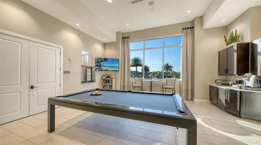 Bradenton, Florida 34203, 2 Bedroom Bedrooms, ,2 Bathroombathrooms,Residential,For Sale,Mesa,0,Mfra4702373