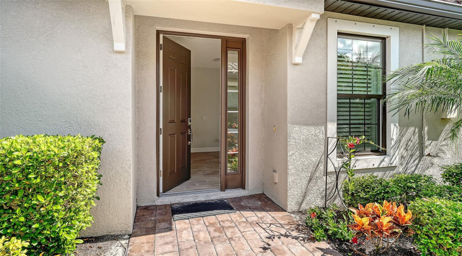 Bradenton, Florida 34203, 2 Bedroom Bedrooms, ,2 Bathroombathrooms,Residential,For Sale,Mesa,0,Mfra4702373