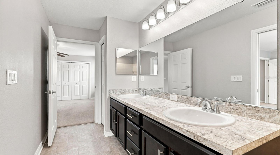 Sarasota, Florida 34240, 3 Bedroom Bedrooms, ,2 Bathroombathrooms,Residential,For Sale,Vignette,0,Mfra4701110