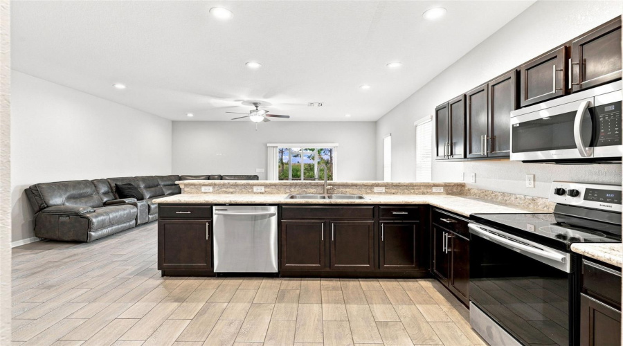 Sarasota, Florida 34240, 3 Bedroom Bedrooms, ,2 Bathroombathrooms,Residential,For Sale,Vignette,0,Mfra4701110