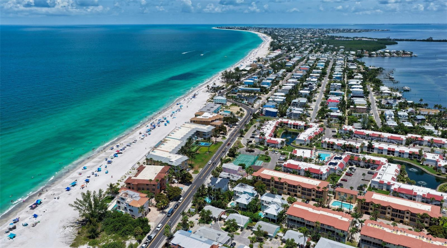 Bradenton Beach, Florida 34217, 1 Bedroom Bedrooms, ,1 Bathroombathrooms,Residential,For Sale,Gulf,0,Mfra4699416