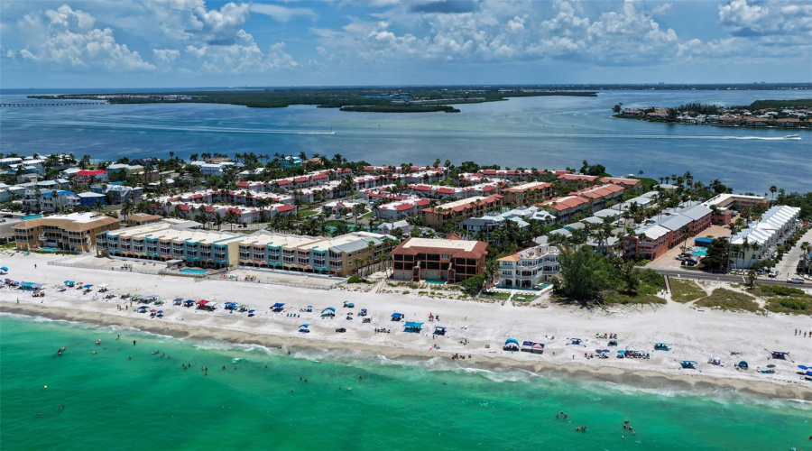 Bradenton Beach, Florida 34217, 1 Bedroom Bedrooms, ,1 Bathroombathrooms,Residential,For Sale,Gulf,0,Mfra4699416