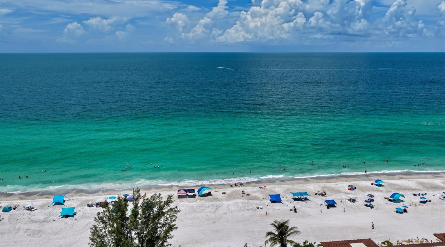 Bradenton Beach, Florida 34217, 1 Bedroom Bedrooms, ,1 Bathroombathrooms,Residential,For Sale,Gulf,0,Mfra4699416