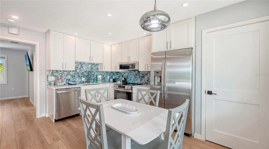 Bradenton Beach, Florida 34217, 1 Bedroom Bedrooms, ,1 Bathroombathrooms,Residential,For Sale,Gulf,0,Mfra4699416