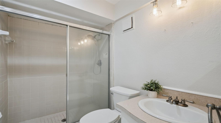 Maitland, Florida 32751, 2 Bedroom Bedrooms, ,3 Bathroombathrooms,Residential,For Sale,Gulfview,0,Mfro6429317