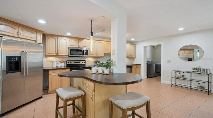 Maitland, Florida 32751, 2 Bedroom Bedrooms, ,3 Bathroombathrooms,Residential,For Sale,Gulfview,0,Mfro6429317
