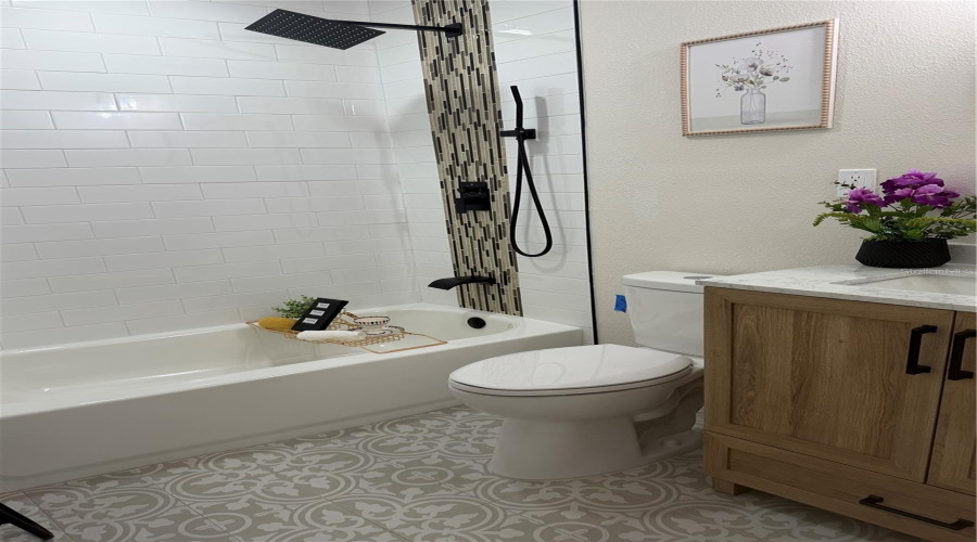 Tampa, Florida 33610, 3 Bedroom Bedrooms, ,2 Bathroombathrooms,Residential,For Sale,Fern,0,Mfrtb8518504