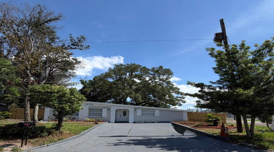 Tampa, Florida 33610, 3 Bedroom Bedrooms, ,2 Bathroombathrooms,Residential,For Sale,Fern,0,Mfrtb8518504