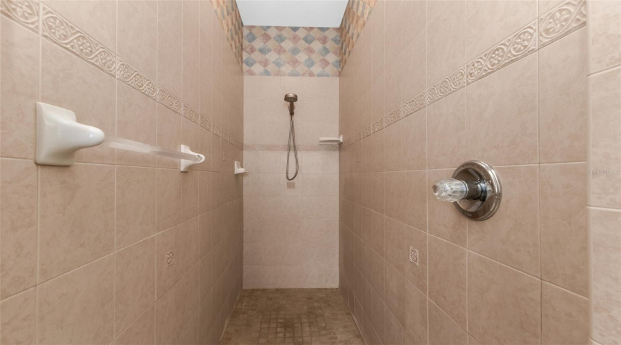 Punta Gorda, Florida 33980, 3 Bedroom Bedrooms, ,2 Bathroombathrooms,Residential,For Sale,Buckingham,0,Mfrc7527935
