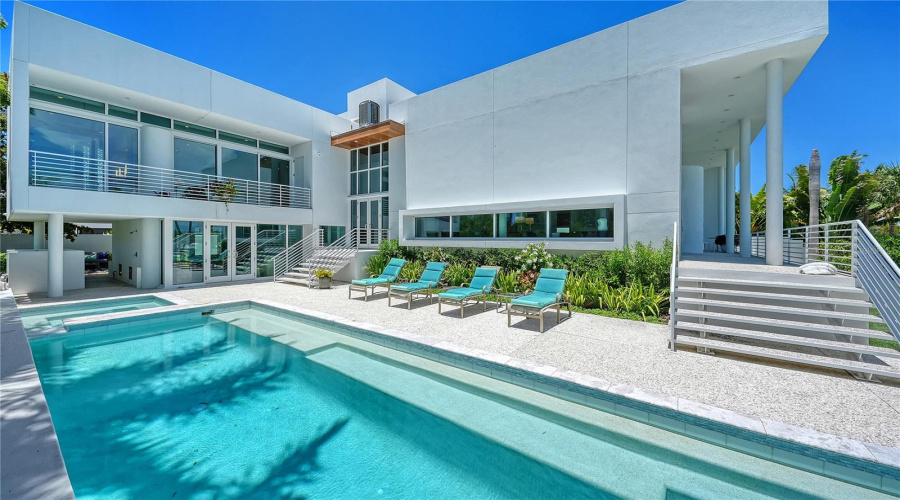 Sarasota, Florida 34236, 4 Bedroom Bedrooms, ,5 Bathroombathrooms,Residential,For Sale,Morningside,0,Mfra4698159