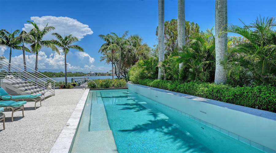 Sarasota, Florida 34236, 4 Bedroom Bedrooms, ,5 Bathroombathrooms,Residential,For Sale,Morningside,0,Mfra4698159