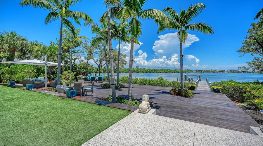 Sarasota, Florida 34236, 4 Bedroom Bedrooms, ,5 Bathroombathrooms,Residential,For Sale,Morningside,0,Mfra4698159