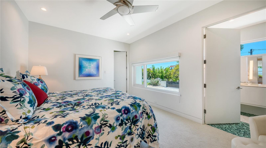 Sarasota, Florida 34236, 4 Bedroom Bedrooms, ,5 Bathroombathrooms,Residential,For Sale,Morningside,0,Mfra4698159