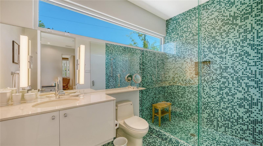 Sarasota, Florida 34236, 4 Bedroom Bedrooms, ,5 Bathroombathrooms,Residential,For Sale,Morningside,0,Mfra4698159
