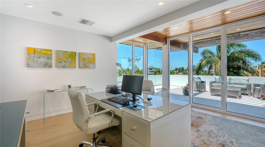 Sarasota, Florida 34236, 4 Bedroom Bedrooms, ,5 Bathroombathrooms,Residential,For Sale,Morningside,0,Mfra4698159