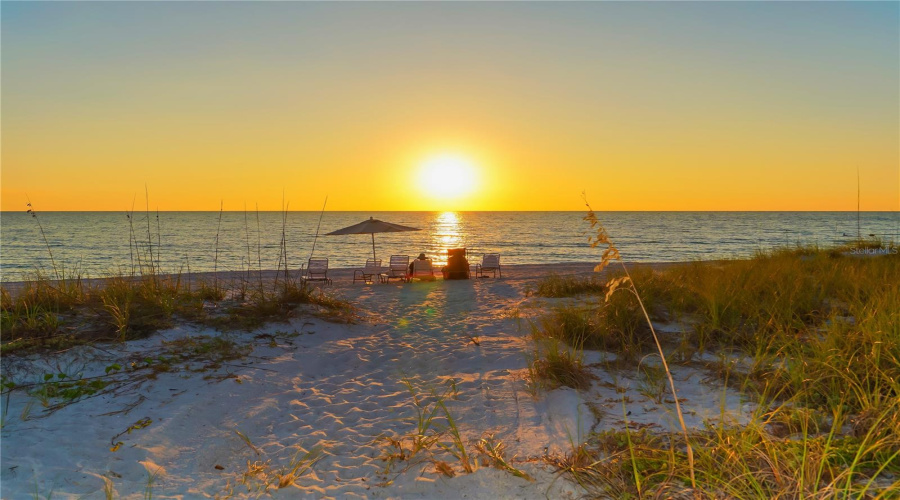 Sarasota, Florida 34236, 4 Bedroom Bedrooms, ,5 Bathroombathrooms,Residential,For Sale,Morningside,0,Mfra4698159