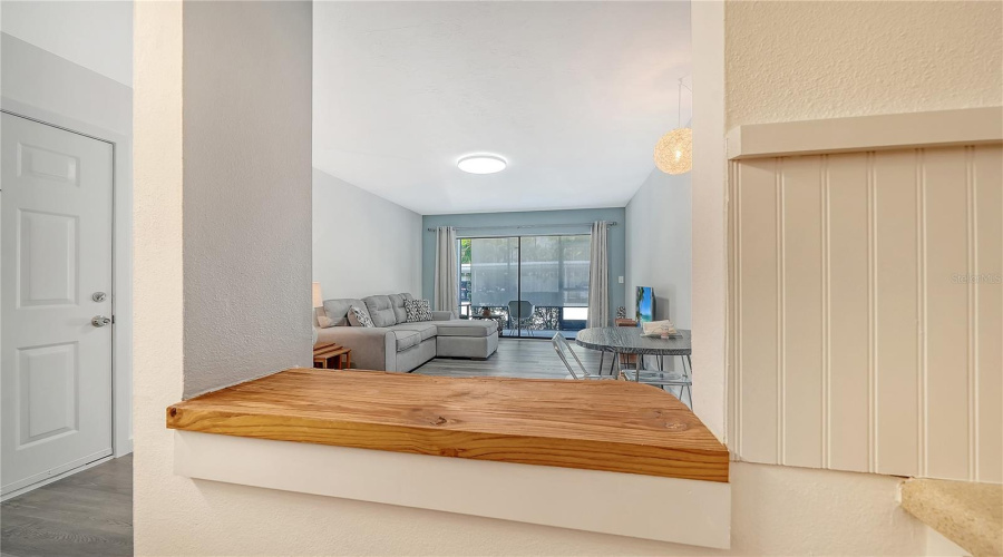 Sarasota, Florida 34236, 2 Bedroom Bedrooms, ,2 Bathroombathrooms,Residential,For Sale,Orange,0,Mfra4701634