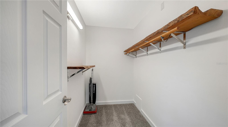 Sarasota, Florida 34236, 2 Bedroom Bedrooms, ,2 Bathroombathrooms,Residential,For Sale,Orange,0,Mfra4701634