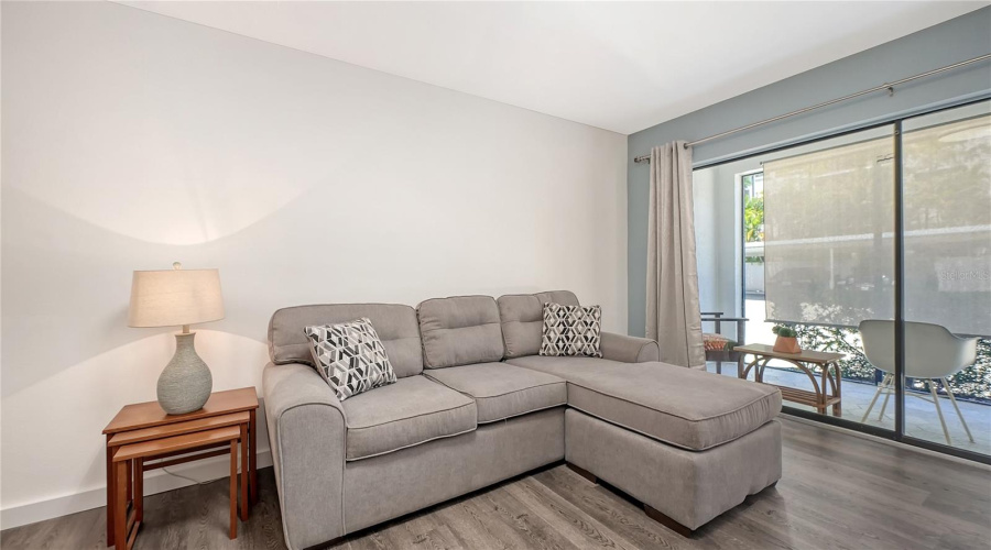 Sarasota, Florida 34236, 2 Bedroom Bedrooms, ,2 Bathroombathrooms,Residential,For Sale,Orange,0,Mfra4701634
