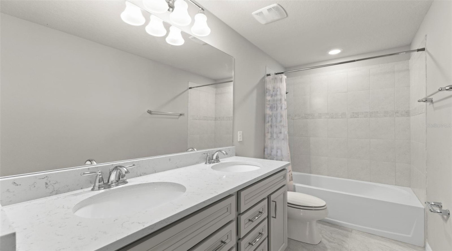 Lutz, Florida 33558, 4 Bedroom Bedrooms, ,2 Bathroombathrooms,Residential,For Sale,Birchwood Groves,0,Mfro6427663