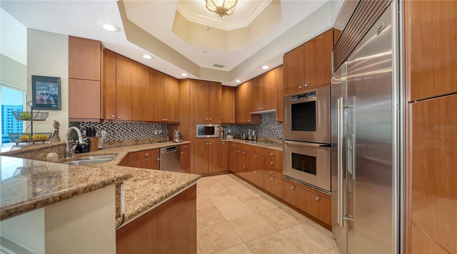 Sarasota, Florida 34236, 3 Bedroom Bedrooms, ,3 Bathroombathrooms,Residential,For Sale,Watergate,0,Mfra4685943