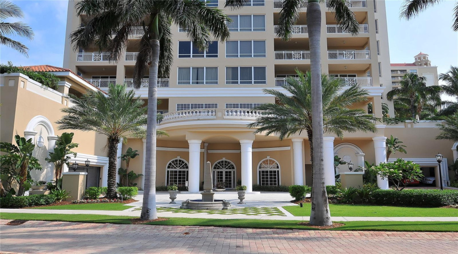 Sarasota, Florida 34236, 3 Bedroom Bedrooms, ,3 Bathroombathrooms,Residential,For Sale,Watergate,0,Mfra4685943