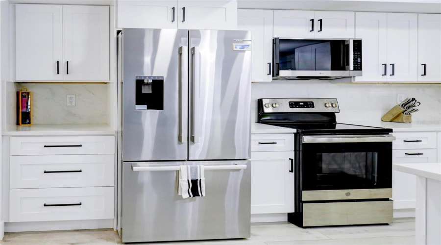 Fully Renovated Kitchen
