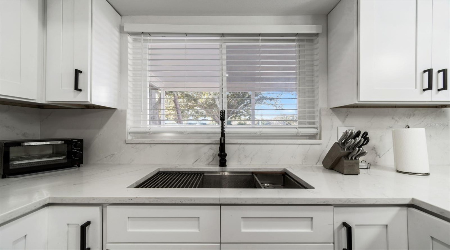Fully Renovated Kitchen