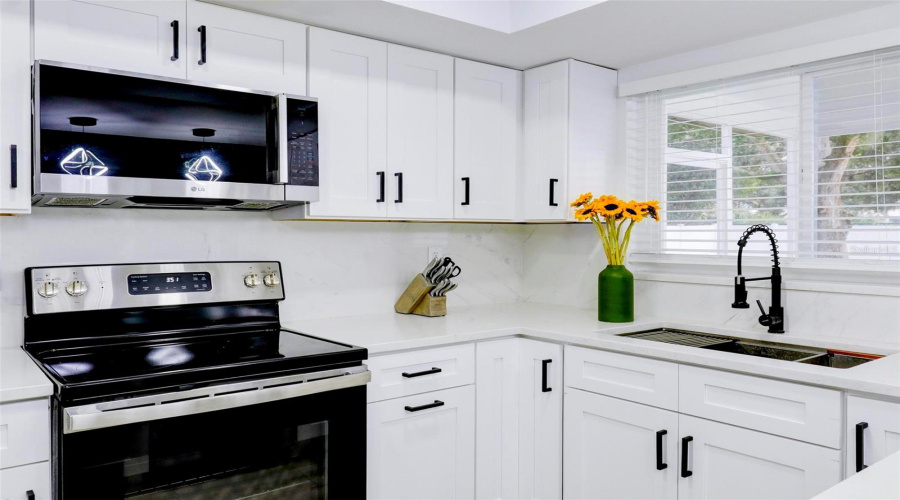 Fully Renovated Kitchen