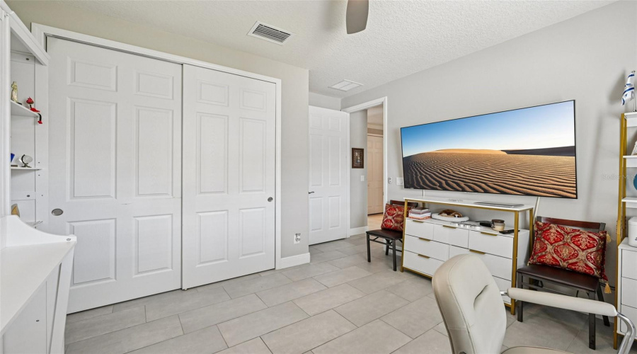 Vero Beach, Florida 32966, 3 Bedroom Bedrooms, ,2 Bathroombathrooms,Residential,For Sale,Oak Hollow,0,Mfro6406658