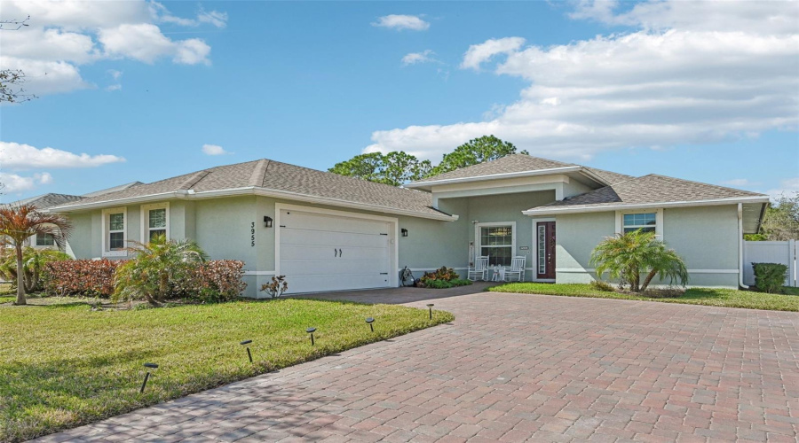Vero Beach, Florida 32966, 3 Bedroom Bedrooms, ,2 Bathroombathrooms,Residential,For Sale,Oak Hollow,0,Mfro6406658