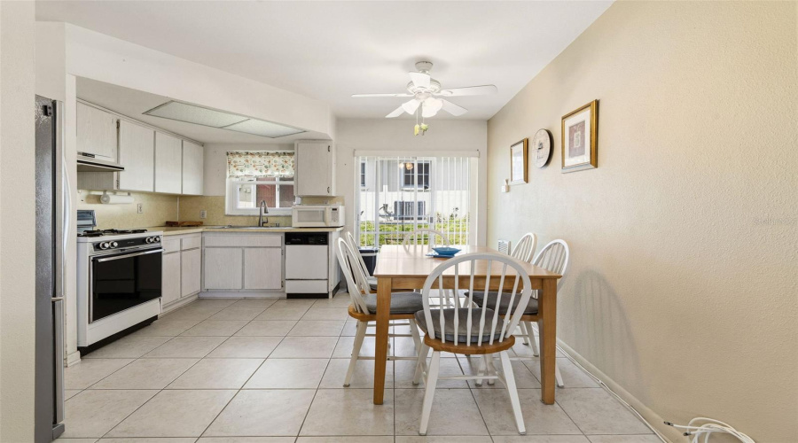 Seminole, Florida 33772, 1 Bedroom Bedrooms, ,1 Bathroombathrooms,Residential,For Sale,Park,0,Mfrtb8490558