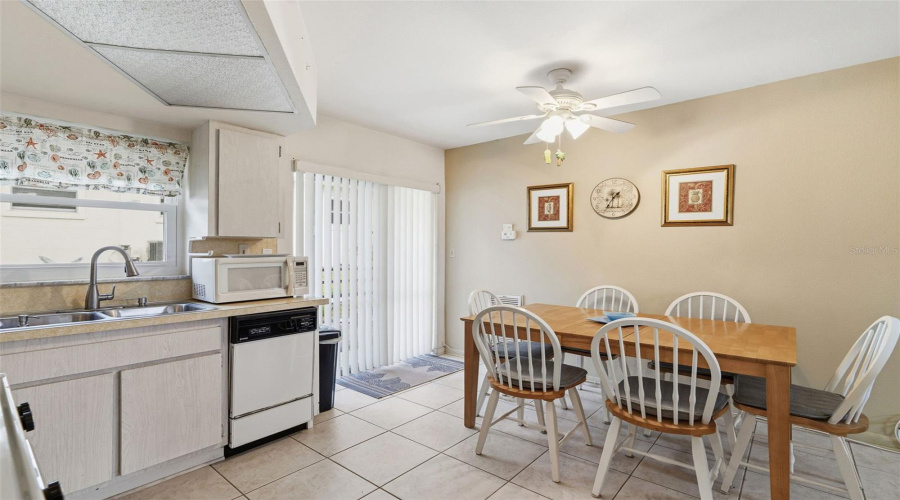 Seminole, Florida 33772, 1 Bedroom Bedrooms, ,1 Bathroombathrooms,Residential,For Sale,Park,0,Mfrtb8490558