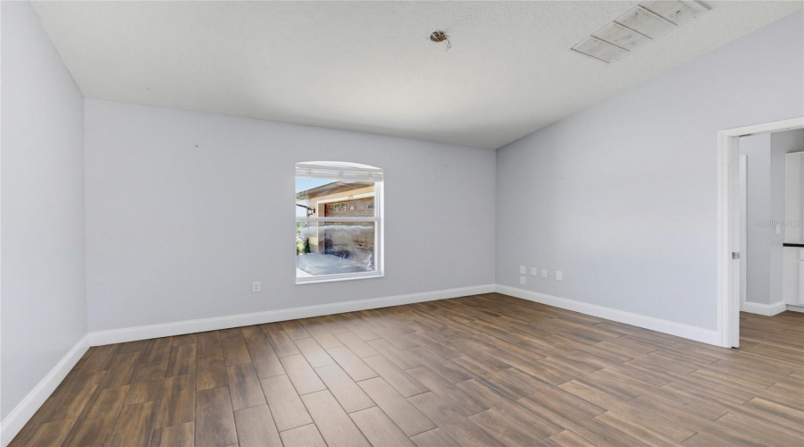 St Cloud, Florida 34772, 3 Bedroom Bedrooms, ,2 Bathroombathrooms,Residential,For Sale,Sweetheart,0,Mfrtb8538648