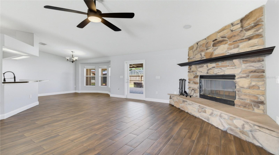 St Cloud, Florida 34772, 3 Bedroom Bedrooms, ,2 Bathroombathrooms,Residential,For Sale,Sweetheart,0,Mfrtb8538648
