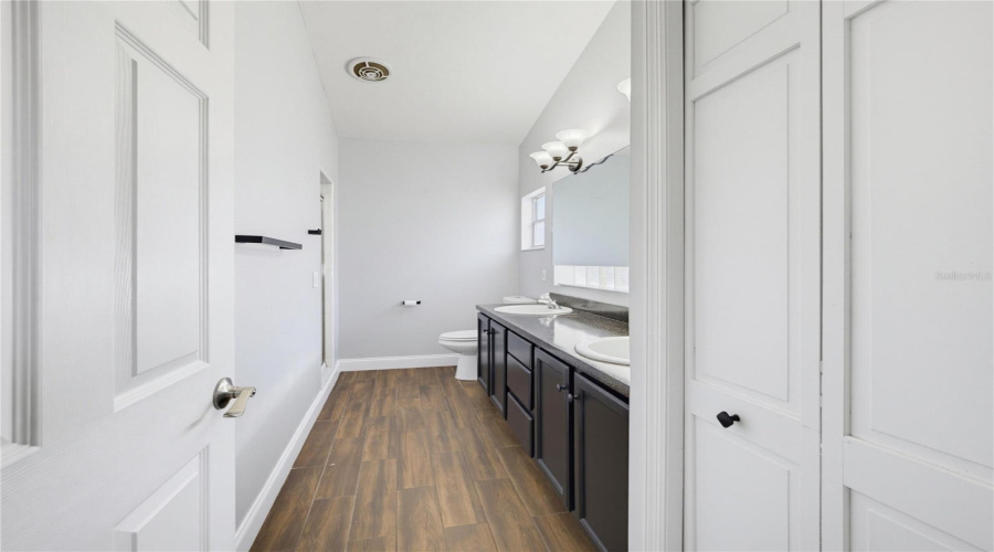 St Cloud, Florida 34772, 3 Bedroom Bedrooms, ,2 Bathroombathrooms,Residential,For Sale,Sweetheart,0,Mfrtb8538648